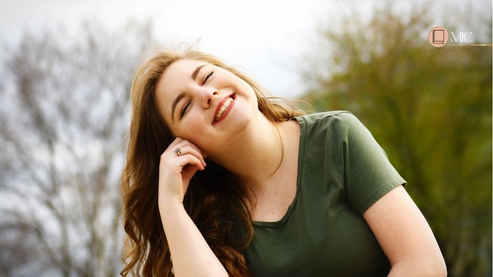 mulher sorrindo