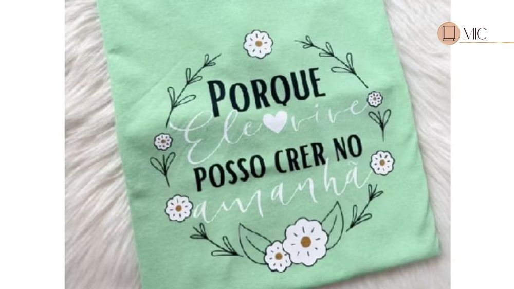 camiseta com versiculo- Dicas de Presentes para o Dia das Mães - Cristãs.